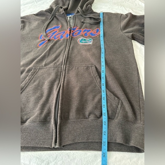University of Florida Gators Hoodies Gray Size Medium - Lightly Used - Picture 6 of 8